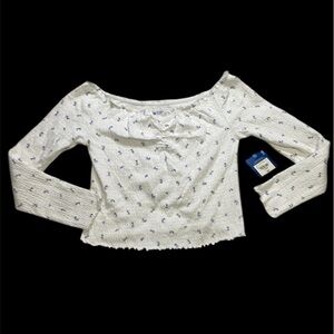 NWT Arizona Jeans Company Top‎